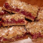 Almond-Raspberry-crumble bars